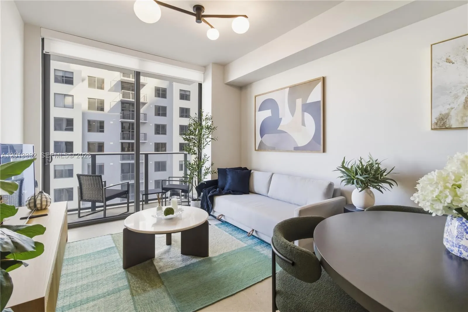 11 NE 6 # 1513, Miami FL 33132