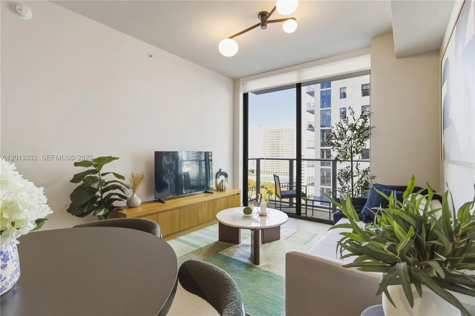 11 NE 6 # 1513, Miami FL 33132