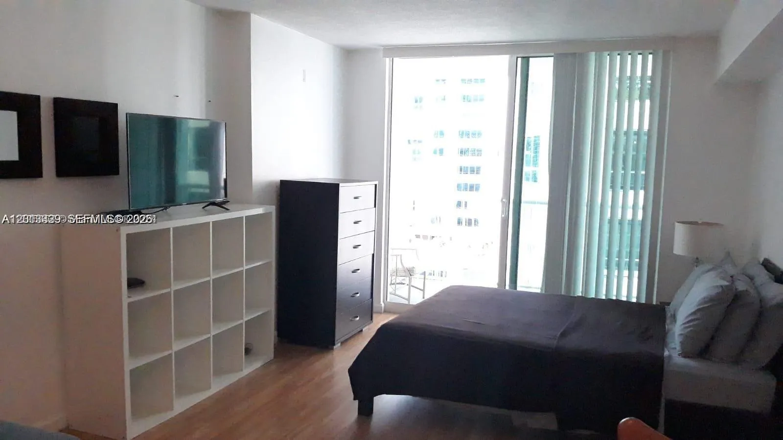 1200 Brickell Bay Dr # 2716, Miami FL 33131