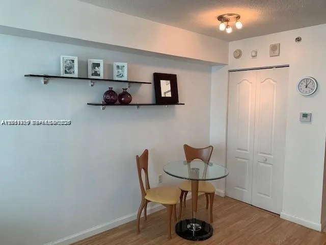 1200 Brickell Bay Dr # 2716, Miami FL 33131
