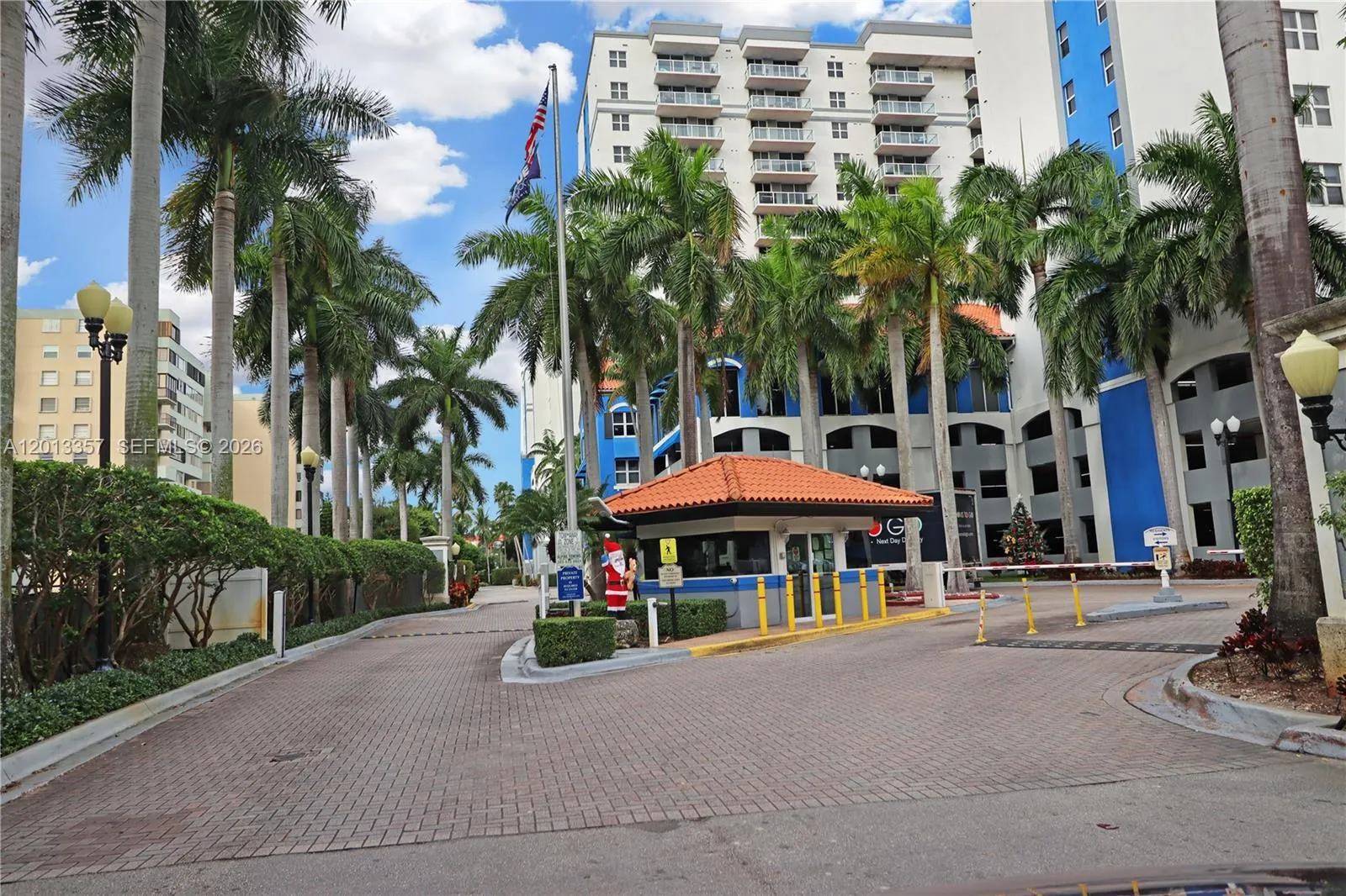 5085 NW 7th St # 601, Miami FL 33126