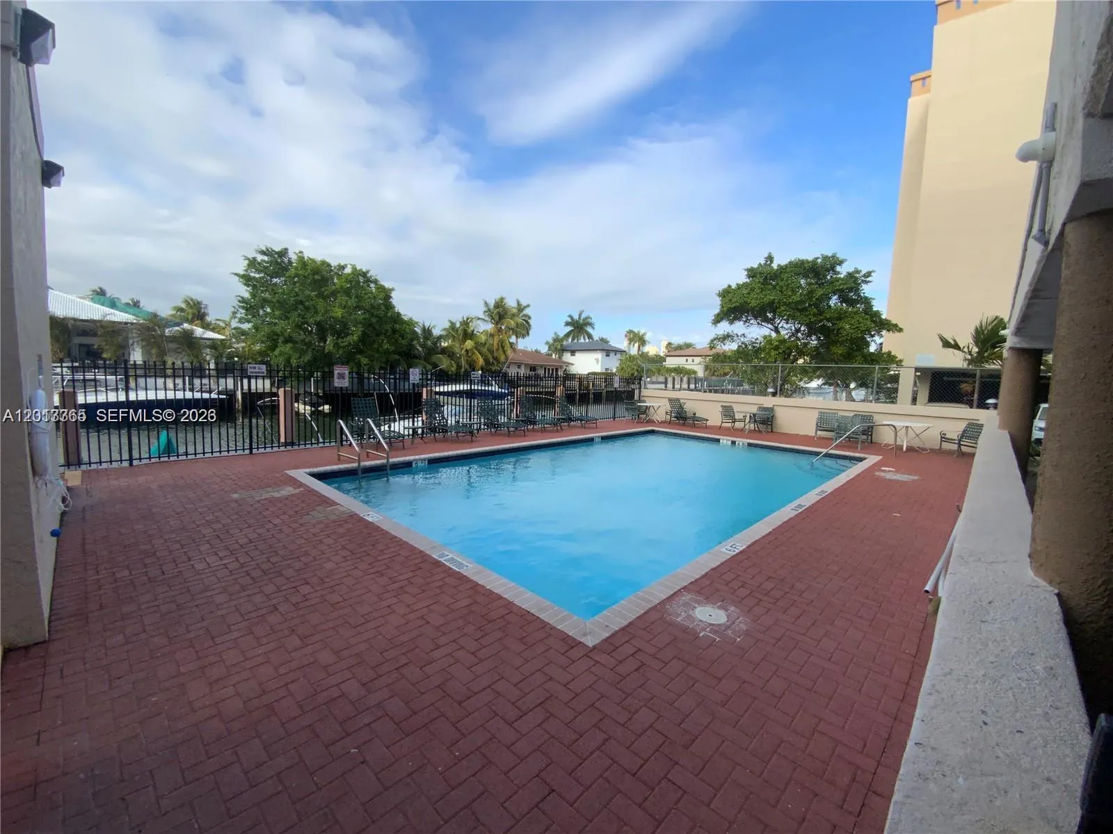 2903 N Miami Beach Blvd # 905, North Miami Beach FL 33160