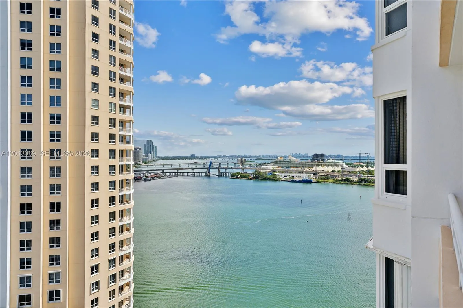 808 Brickell Key Dr # 2207, Miami FL 33131