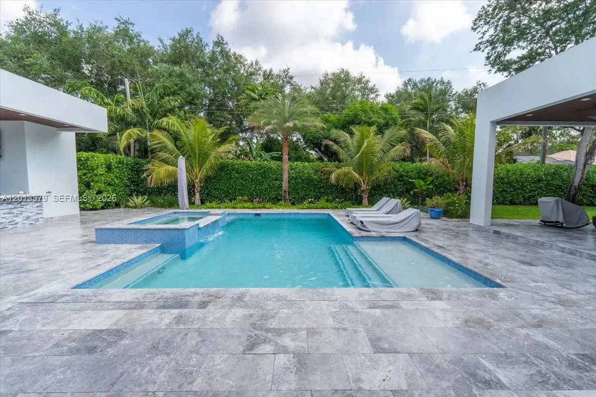 6785 SW 99th Ter, Pinecrest FL 33156
