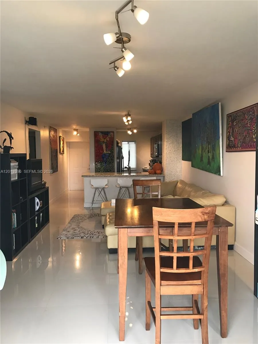 1401 Bay Rd # 513, Miami Beach FL 33139