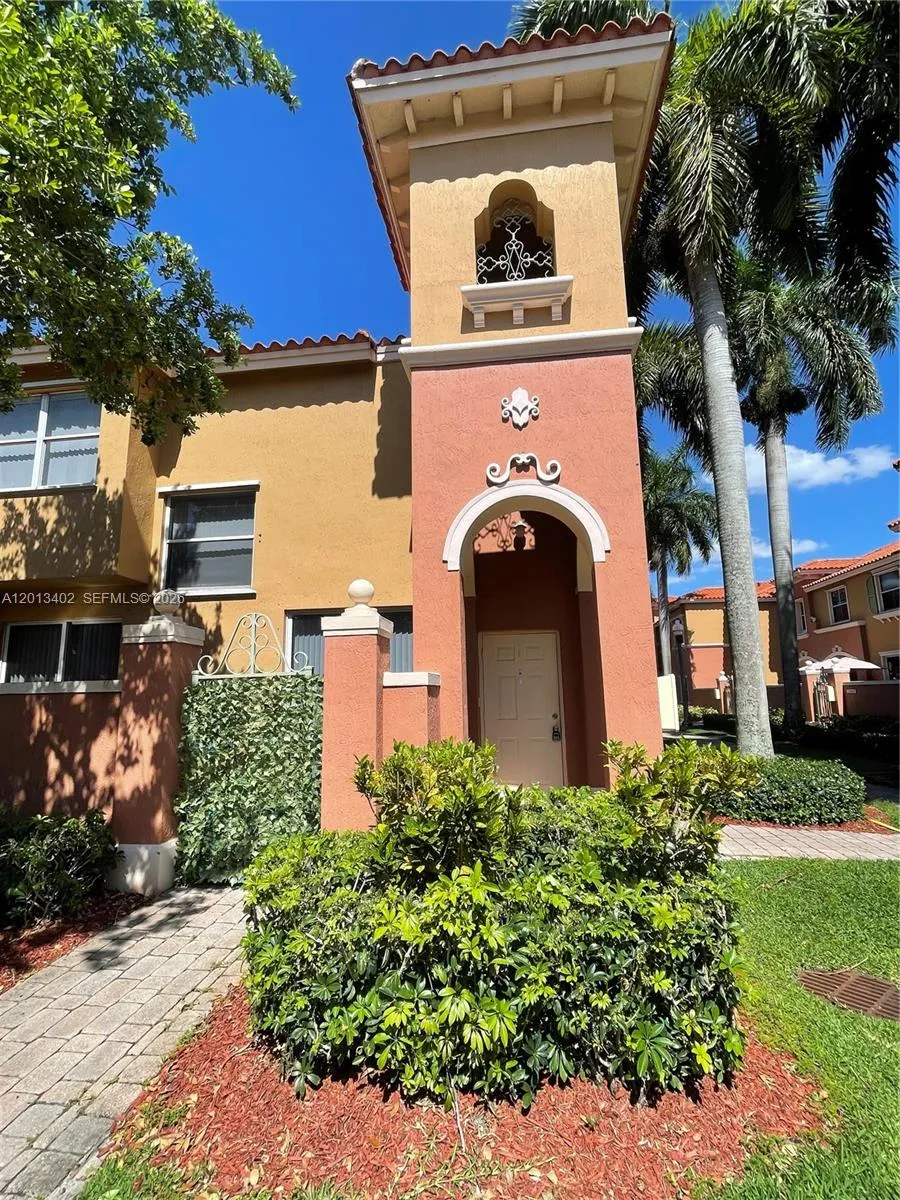 10666 SW 7th St # 2106, Pembroke Pines FL 33025