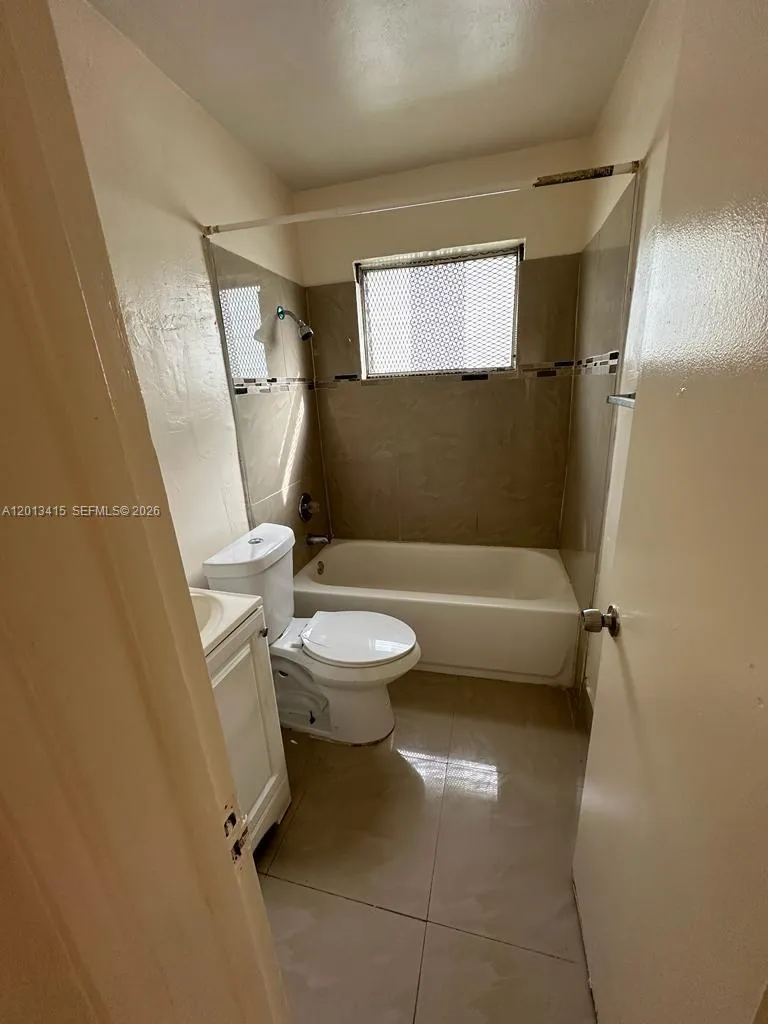 756 NW 5th St # 1S, Hallandale Beach FL 33009