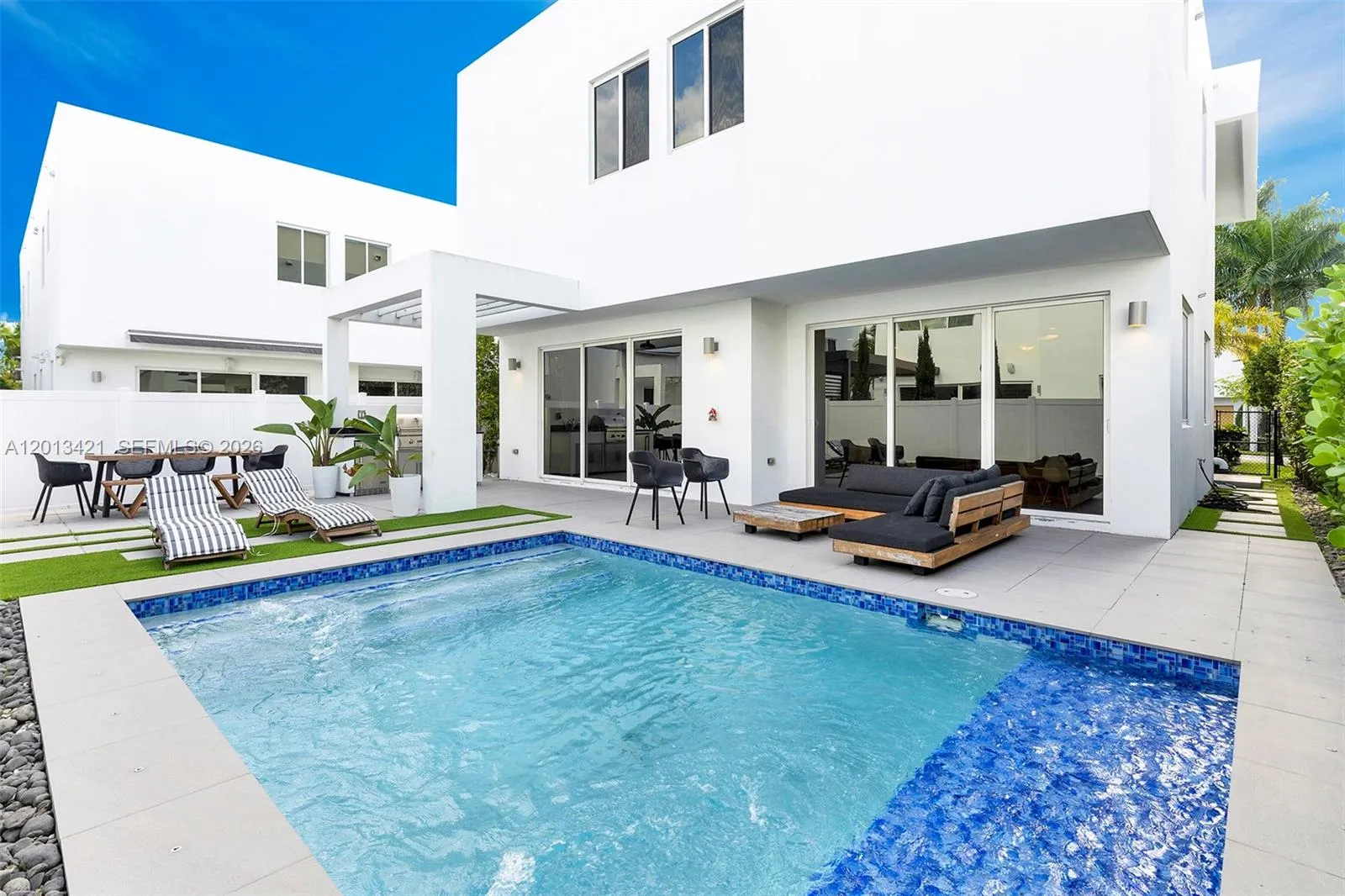 7535 NW 98th Ave # 7535, Doral FL 33178