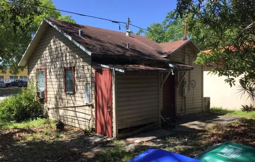 2430 SW 25th Ter, Miami FL 33133