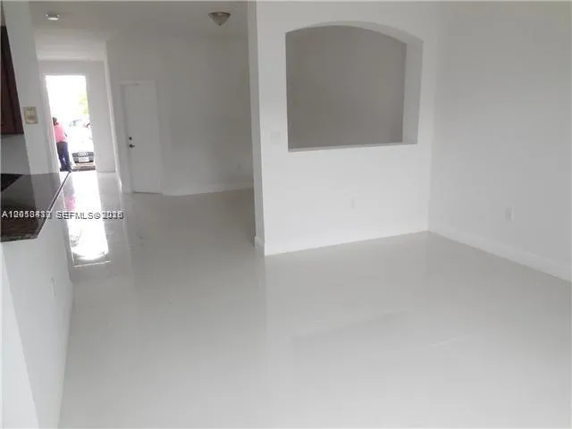10763 NW 81st Ln, Doral FL 33178