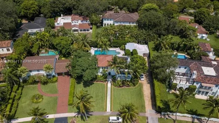 2010 N Greenway Dr, Coral Gables FL 33134