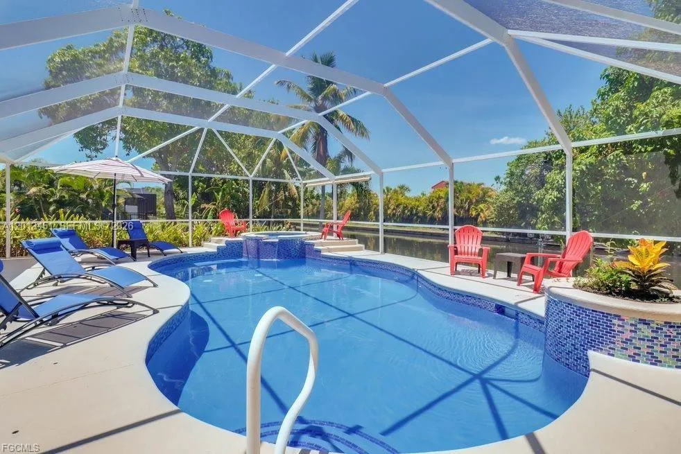 2518 SE 19th AVE, Cape Coral FL 33904