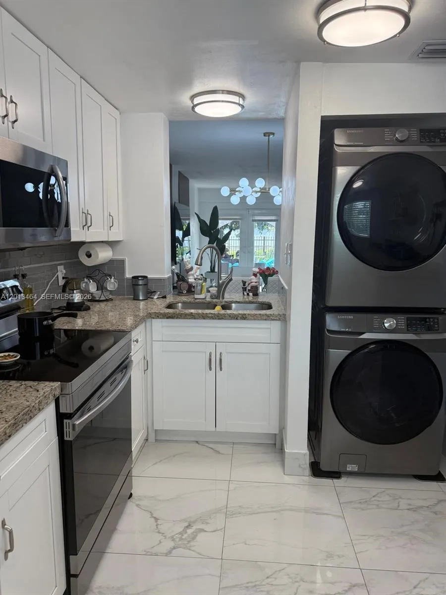 1790 W 75th St # 1790, Hialeah FL 33014