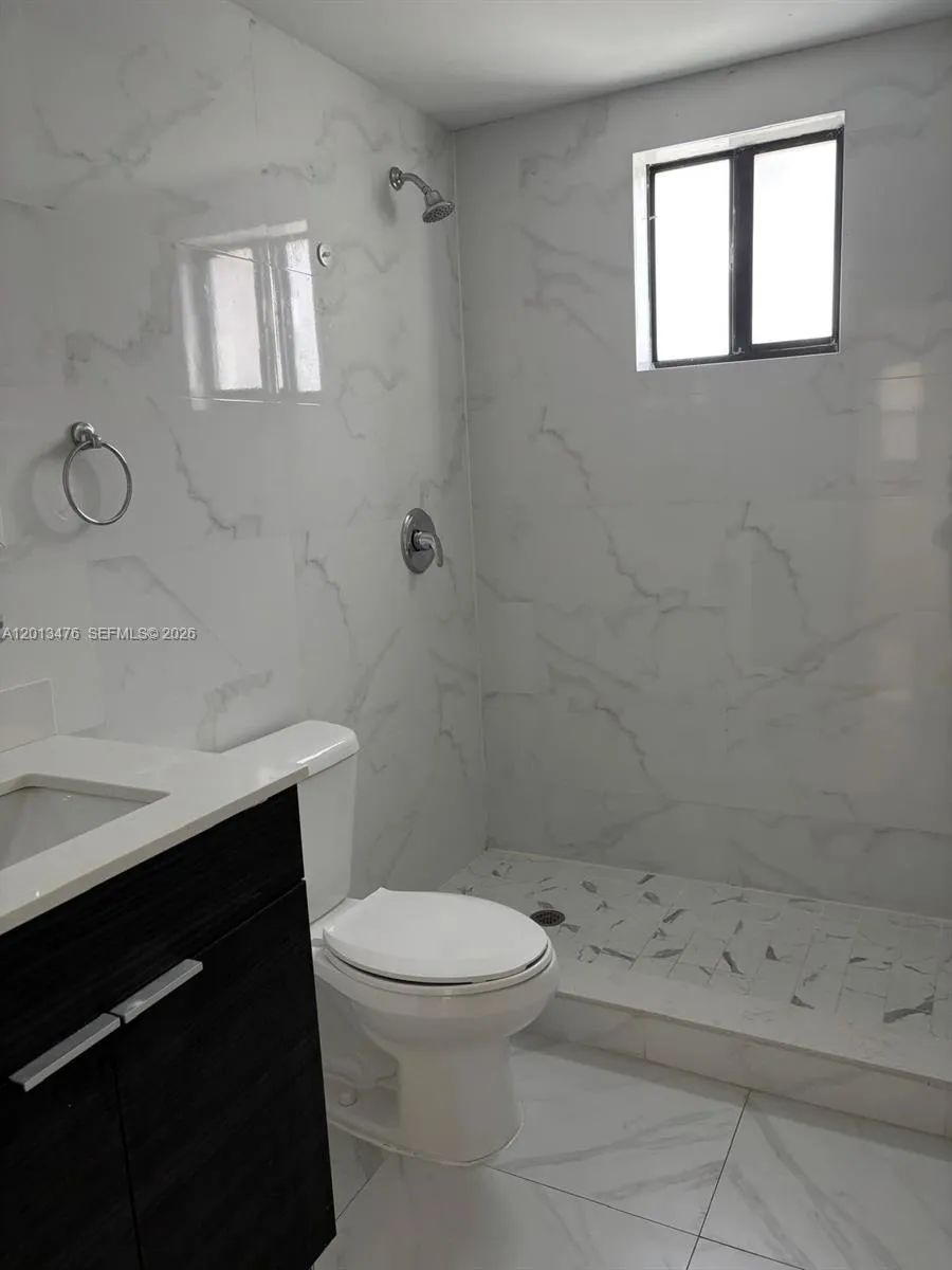423 E 27th St # 101, Hialeah FL 33013