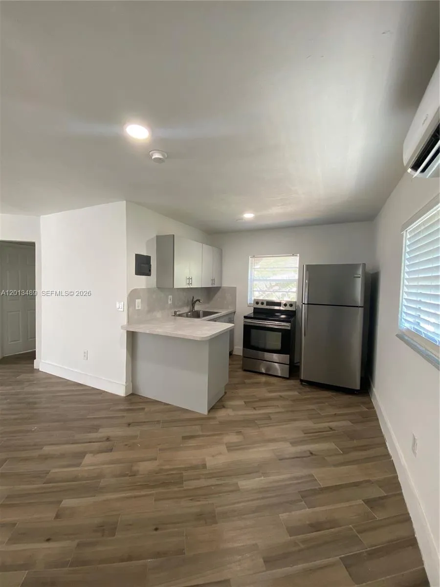 1025 NE 78th St Rd # 2, Miami FL 33138