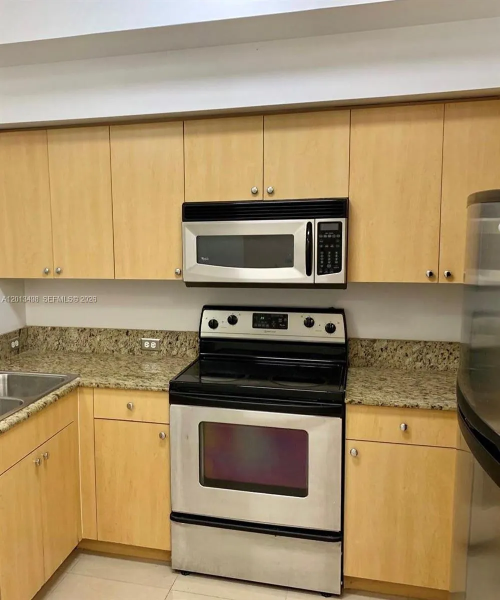2841 NE 185th St # 507, Aventura FL 33180