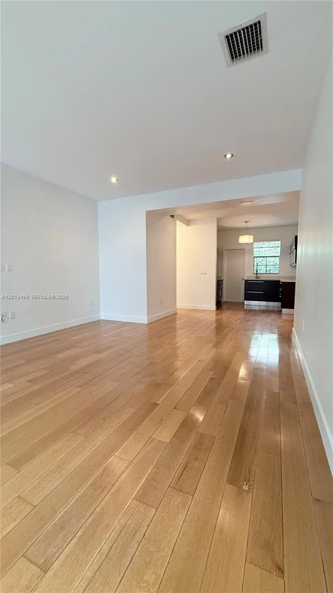 2031 Meridian Ave # 3, Miami Beach FL 33139