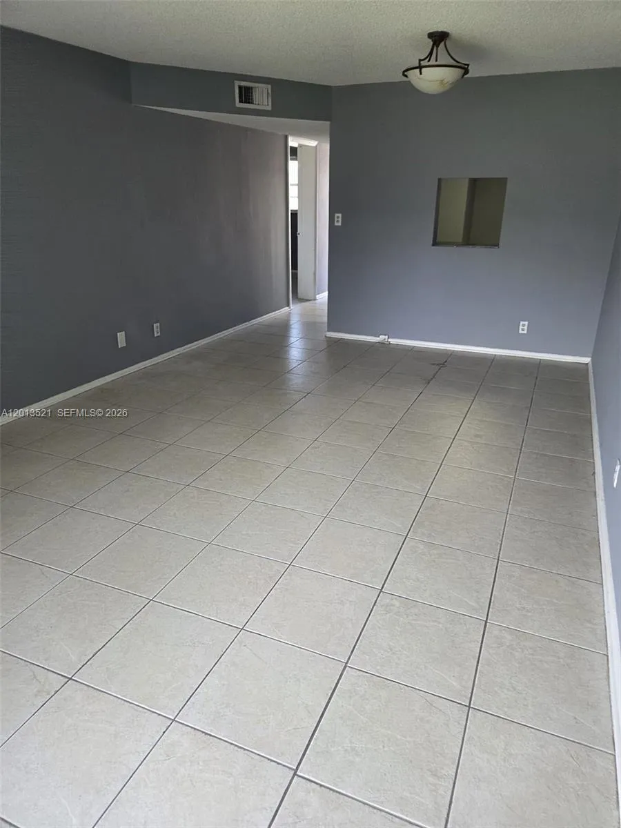 8040 N Colony Cir N # 107, Tamarac FL 33321