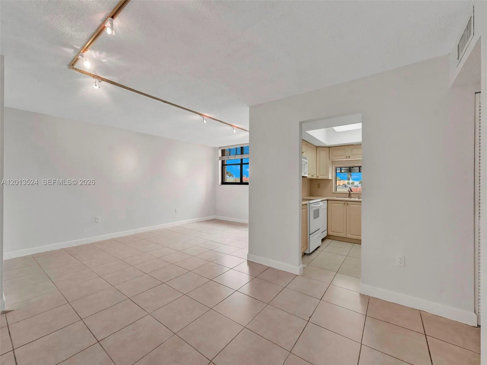 9420 W Flagler St # 312, Miami FL 33174