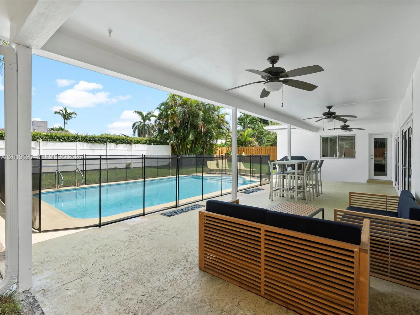 3721 N 55th Ave, Hollywood FL 33021