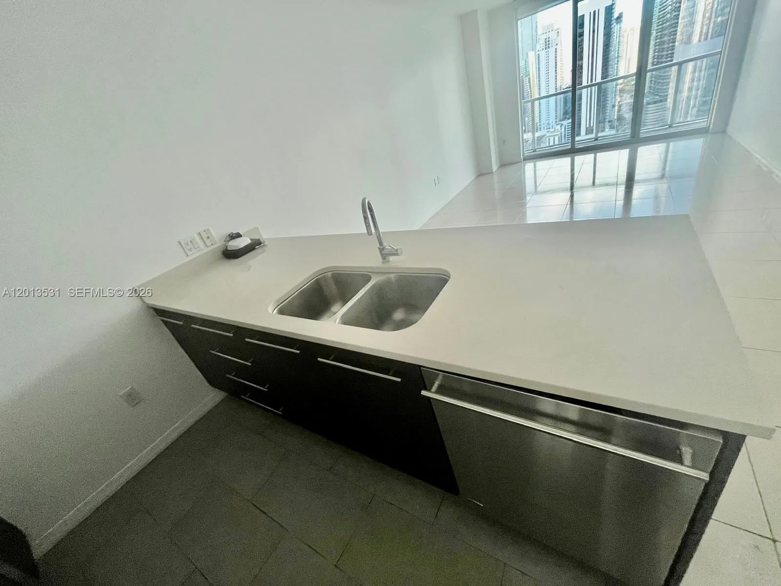 55 SE 6th St # 3706, Miami FL 33131