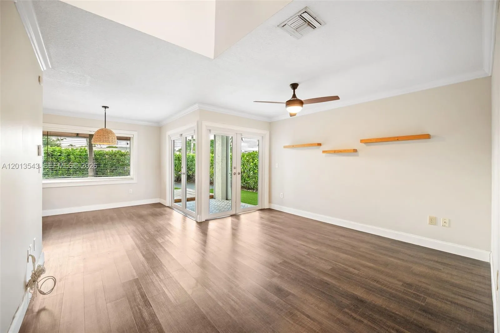 829 NW 99th Ave, Plantation FL 33324
