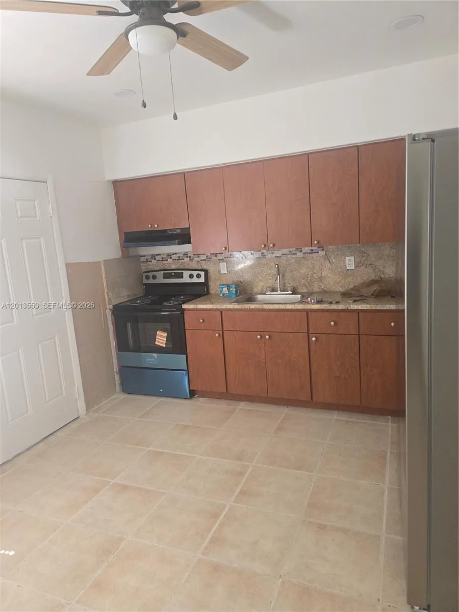 210 NW 69th St # 212, Miami FL 33150