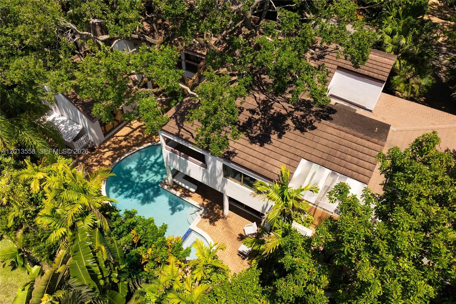 142 San Souci Dr, Coral Gables FL 33133