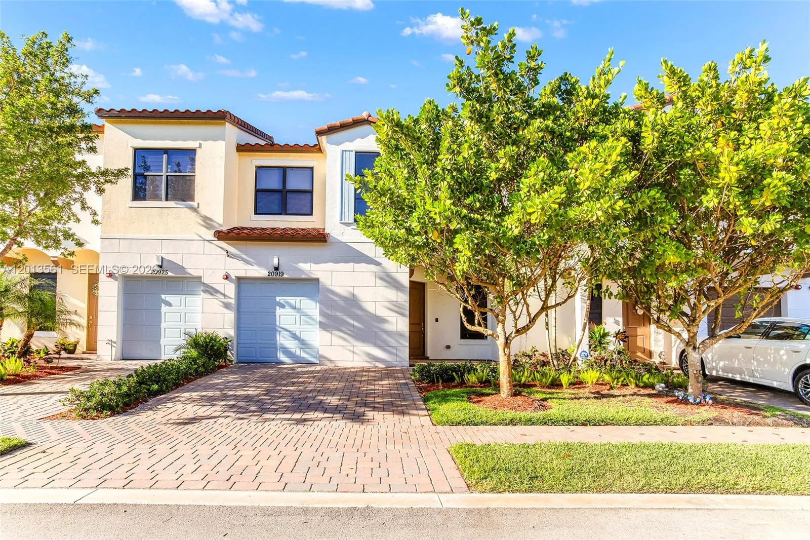 20919 NW 1st Dr, Pembroke Pines FL 33029