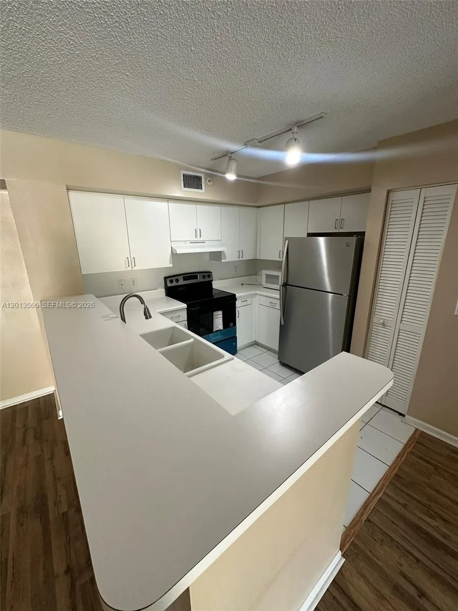 4828 N State Road 7 # 8205, Coconut Creek FL 33073
