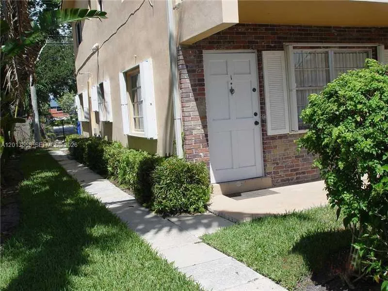 2665 Middle River Dr # 1, Fort Lauderdale FL 33306