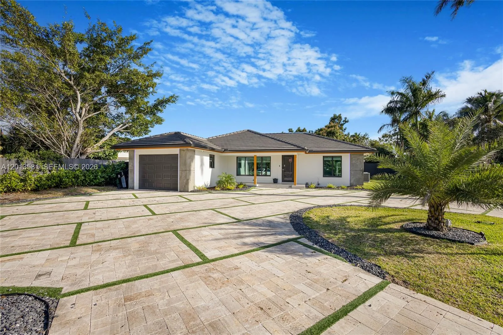 2406 Gulfstream Ln, Fort Lauderdale FL 33312