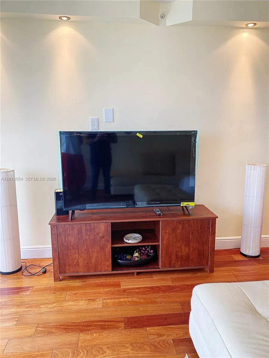 1500 Bay Rd # 1142S, Miami Beach FL 33139