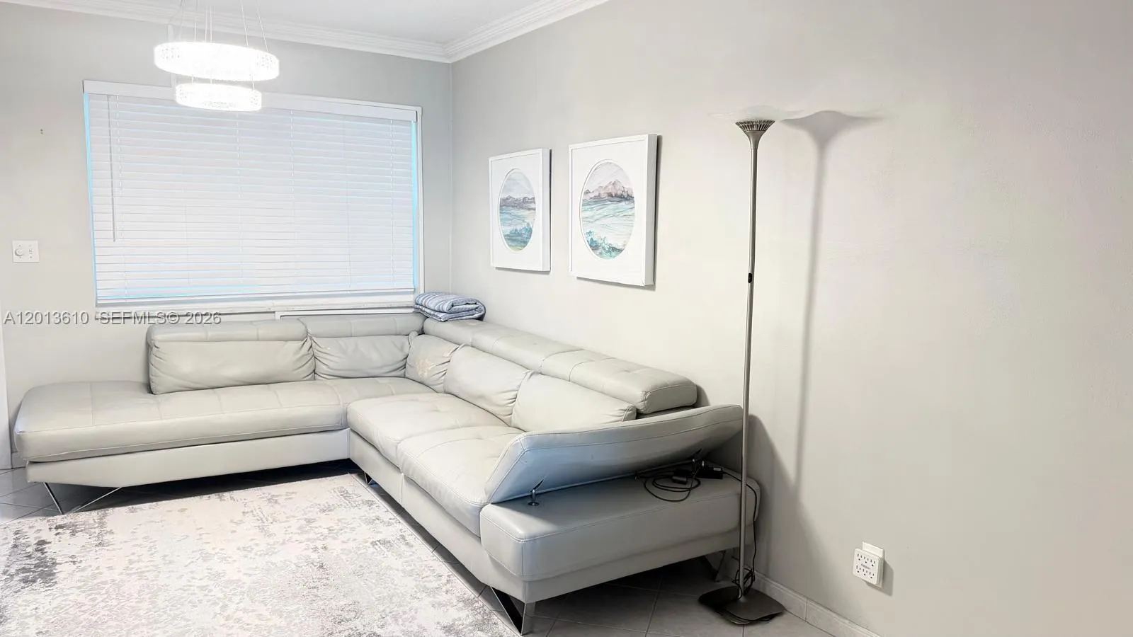580 Egret Dr # 211, Hallandale Beach FL 33009