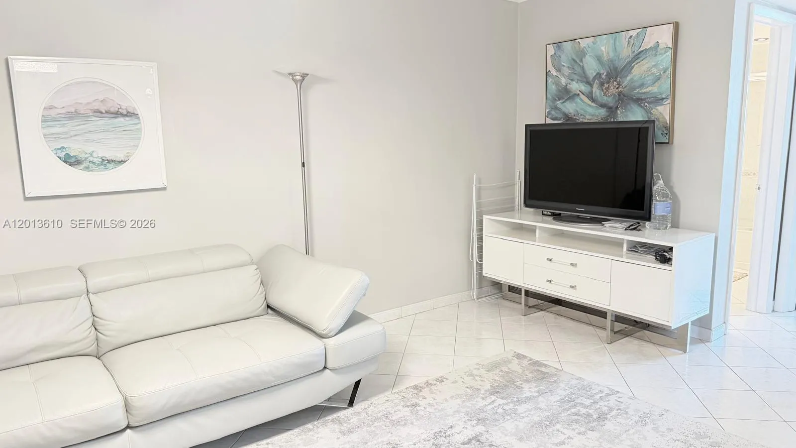 580 Egret Dr # 211, Hallandale Beach FL 33009