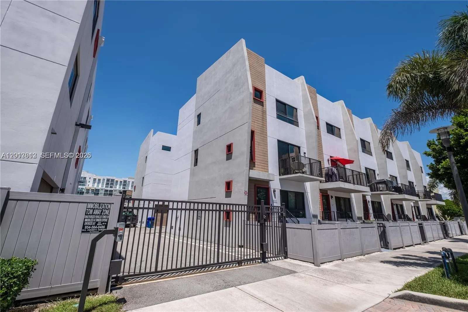 113 NE 6th St # 1101, Fort Lauderdale FL 33304