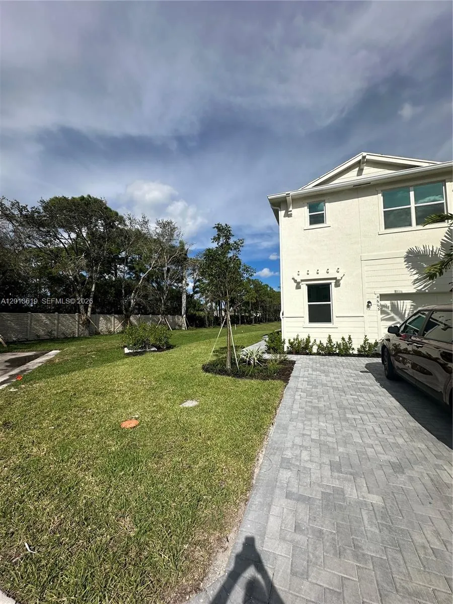 4665 Meyerson Place, Lake Worth FL 33463