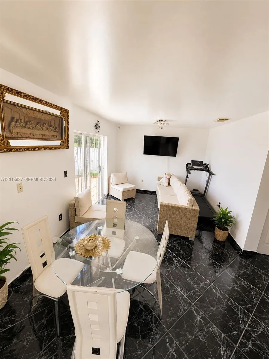 15815 SW 299th Ter, Homestead FL 33033
