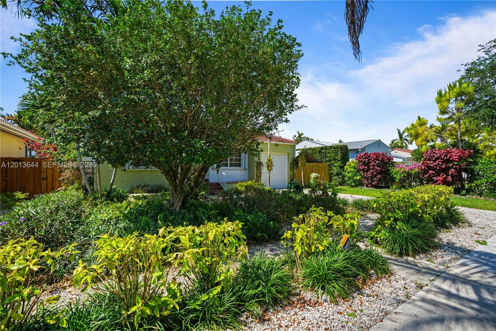 2460 SW 24th St, Miami FL 33145