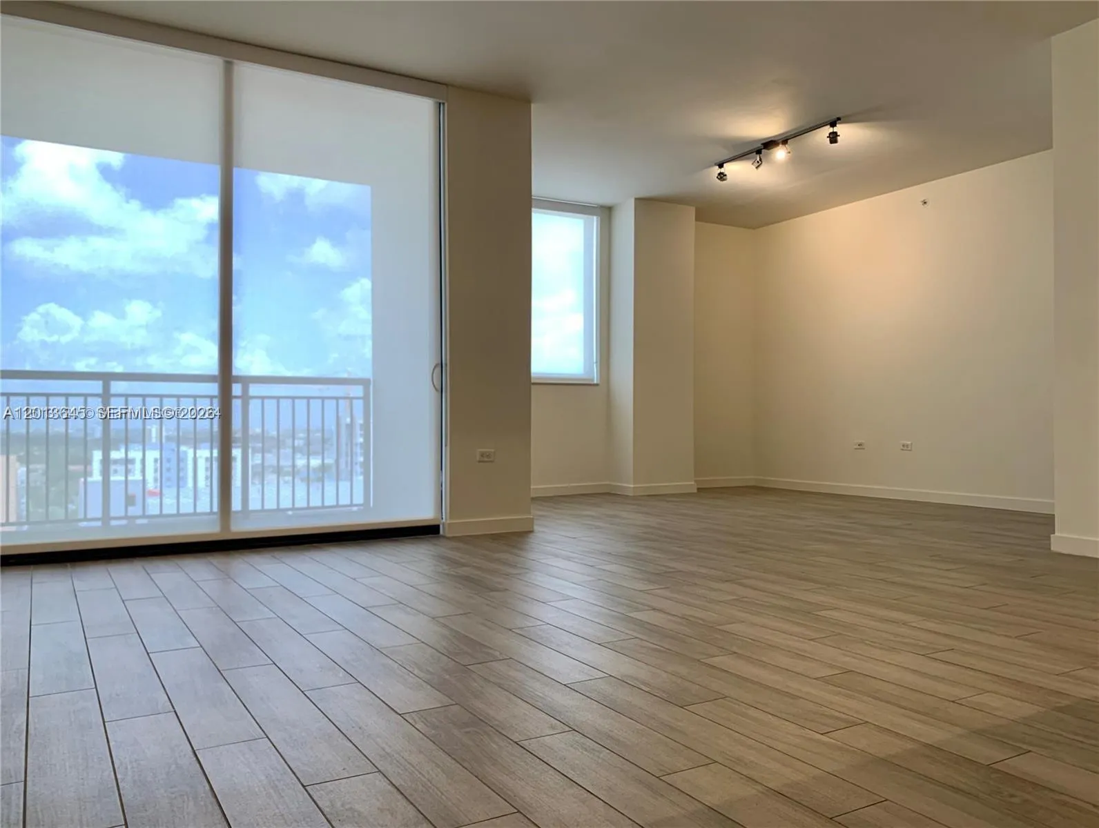 999 SW 1st Ave # 2712, Miami FL 33130
