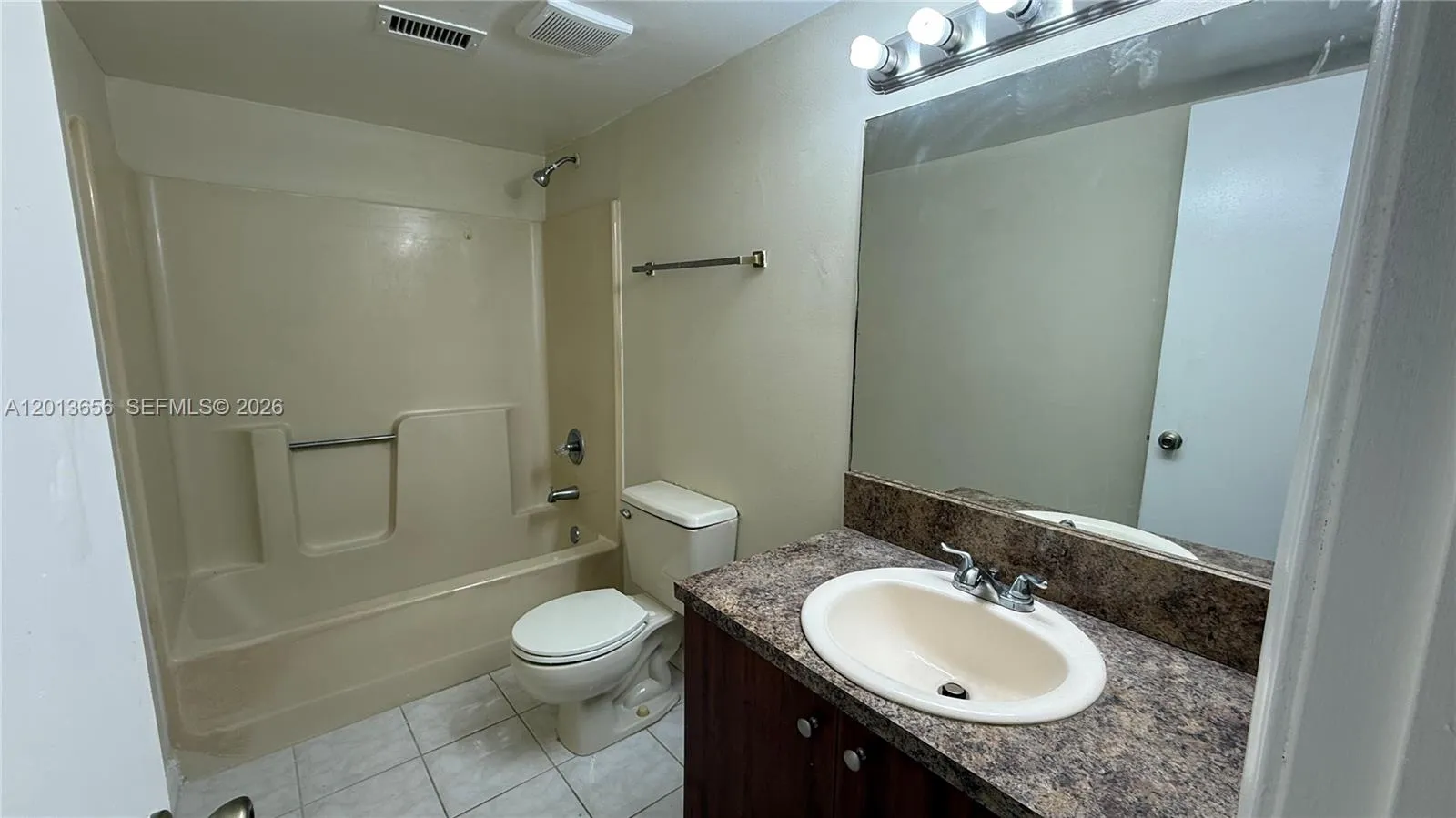8011 Southgate Blvd # L1, North Lauderdale FL 33068