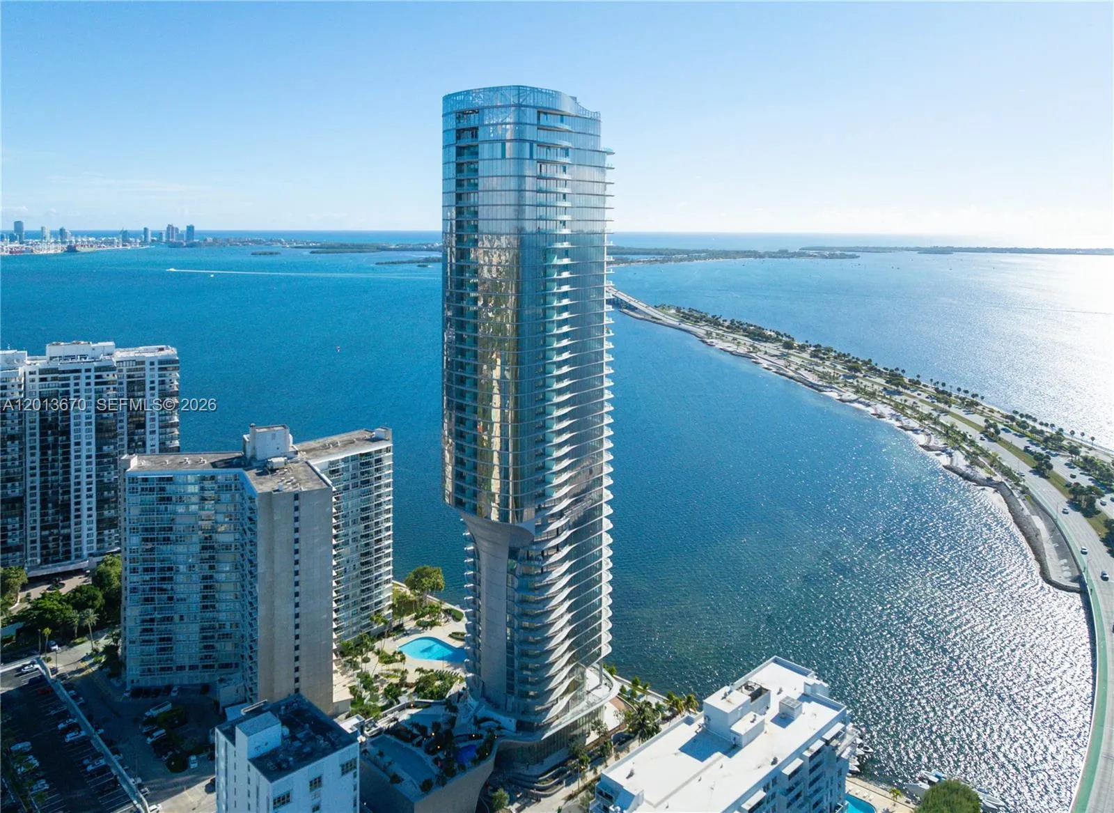 175 SE 25th Rd # 4202, Miami FL 33129