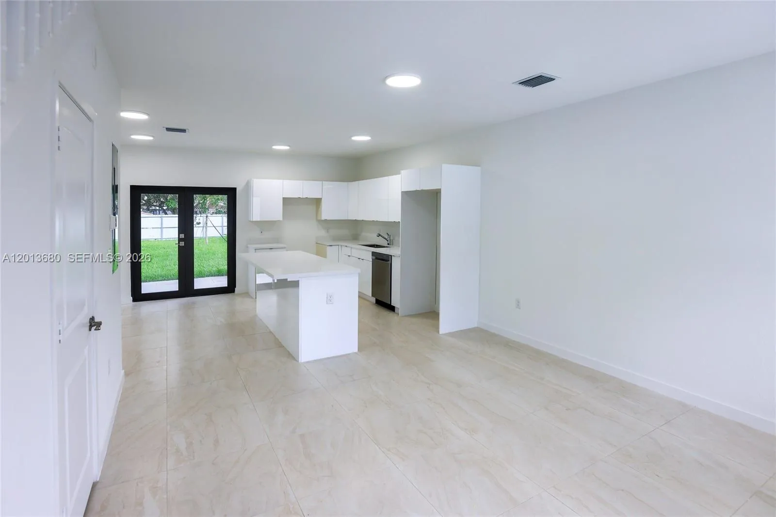 2967 NW 59 St, Miami FL 33142
