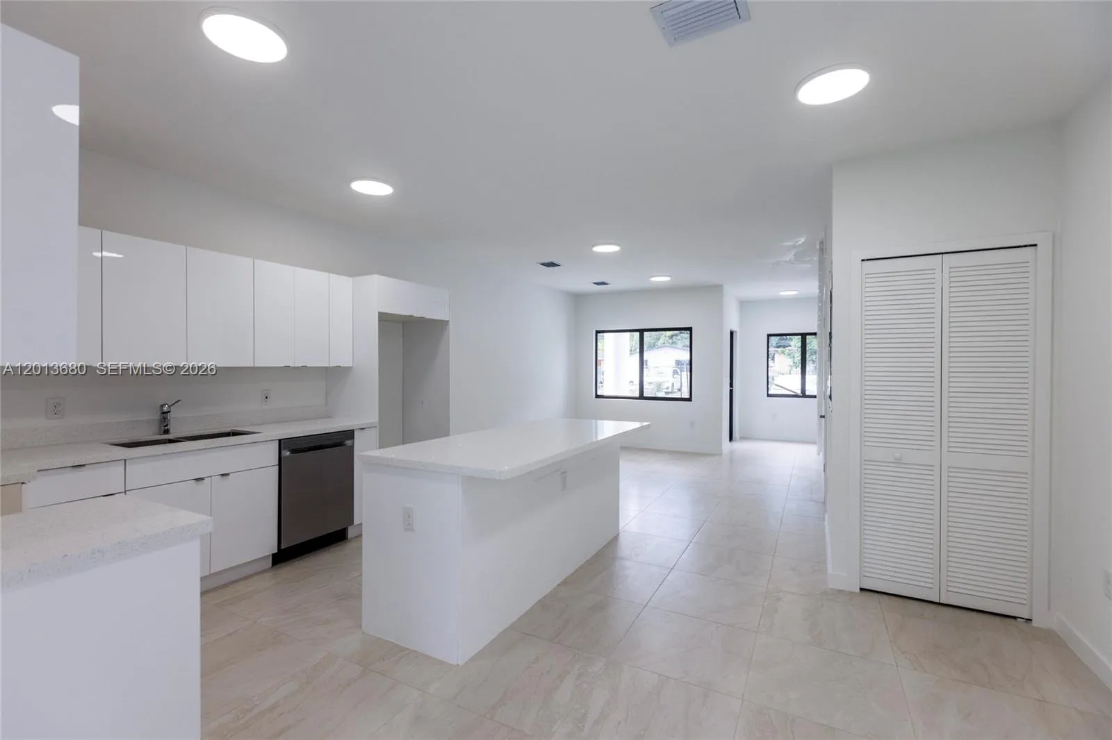 2967 NW 59 St, Miami FL 33142