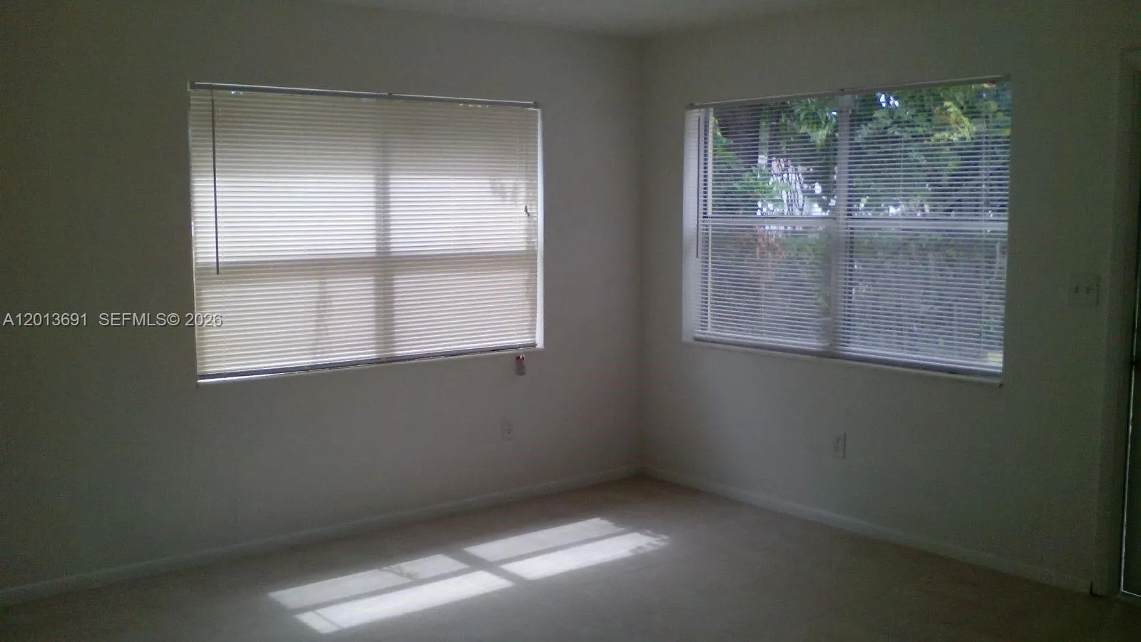 2633 Pierce St # 106, Hollywood FL 33020