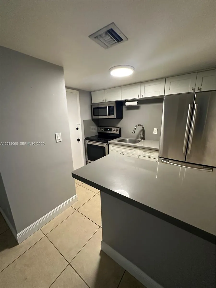24 Calabria Ave # 12, Coral Gables FL 33134