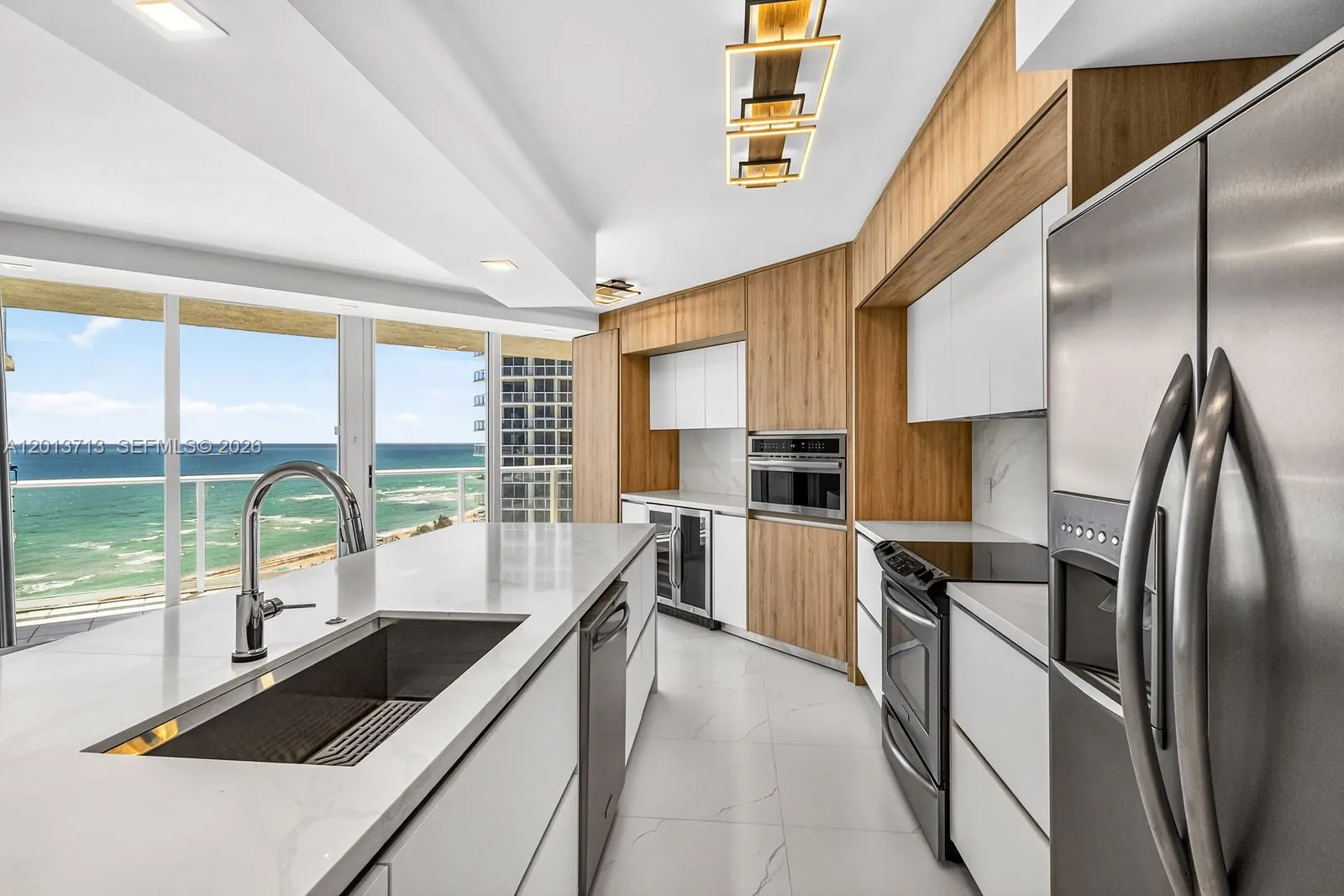 16445 Collins Ave # 922, Sunny Isles Beach FL 33160