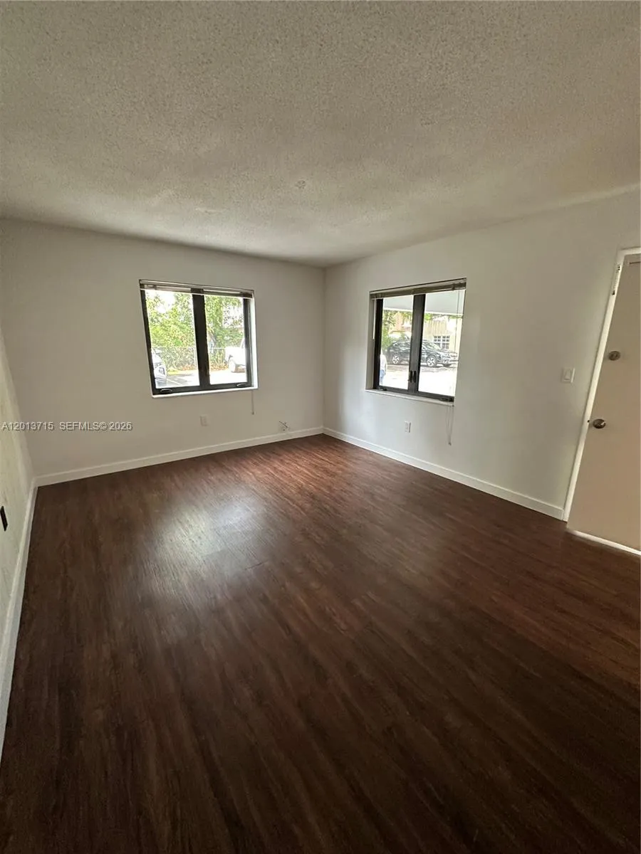 24 Calabria Ave # 4, Coral Gables FL 33134
