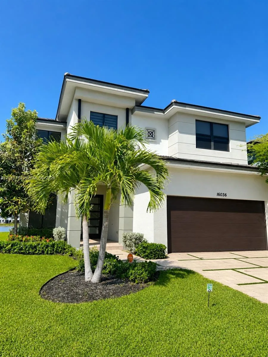 16036 NW 89th Ct, Miami Lakes FL 33018