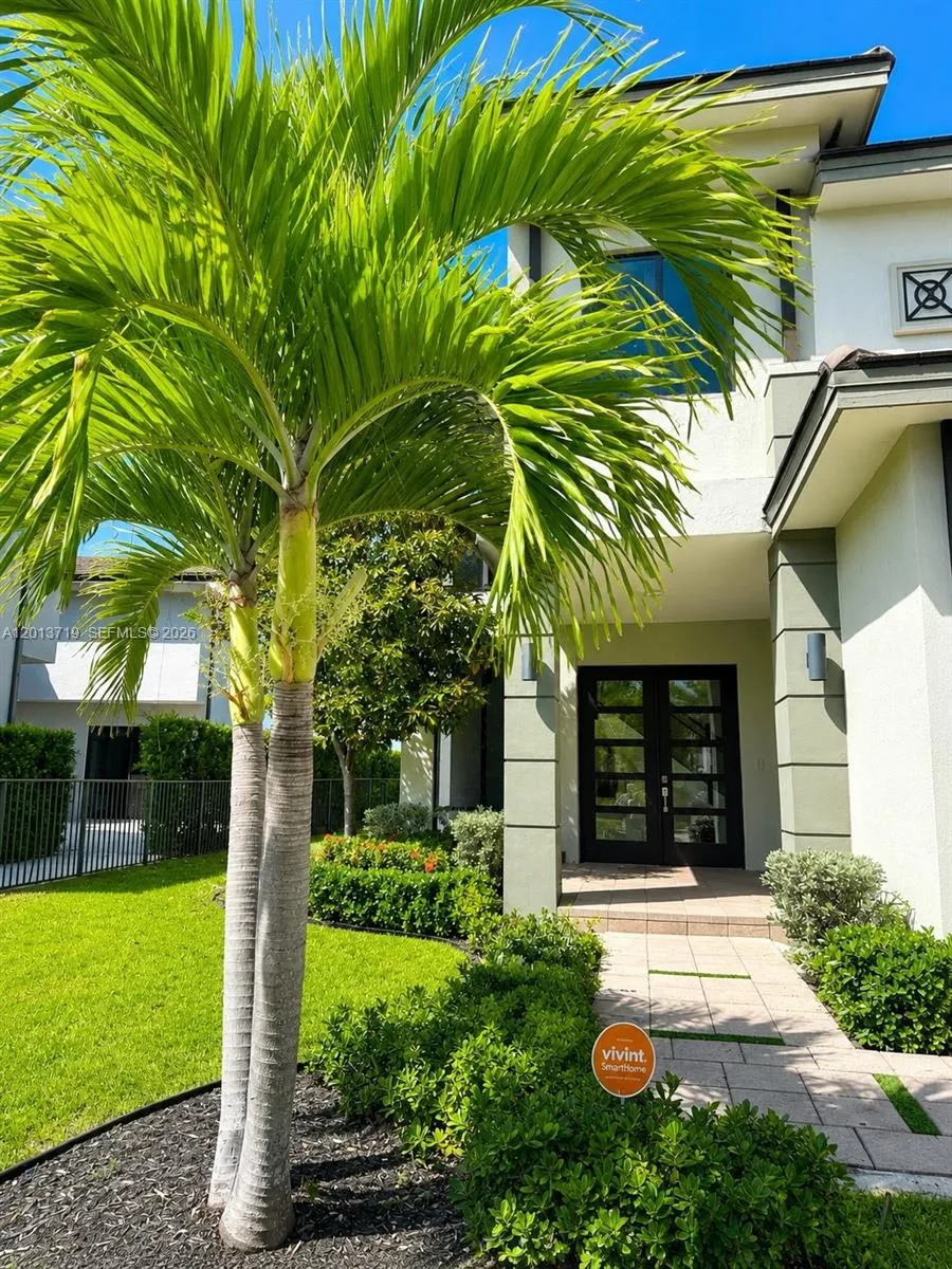 16036 NW 89th Ct, Miami Lakes FL 33018